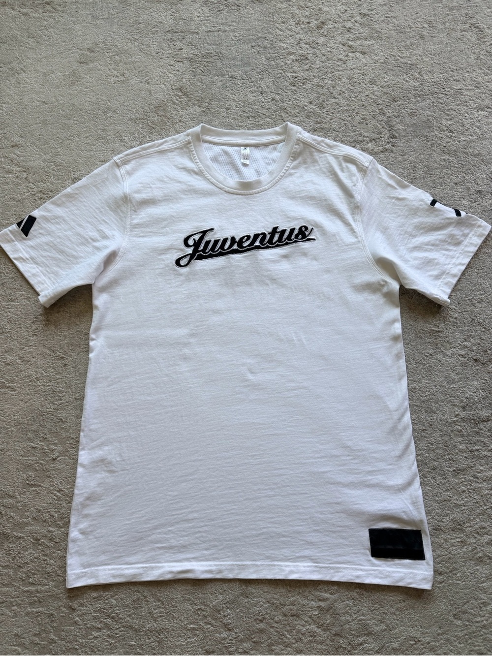 Adidas Juventus FC White Script Graphic Soccer Tee Size L